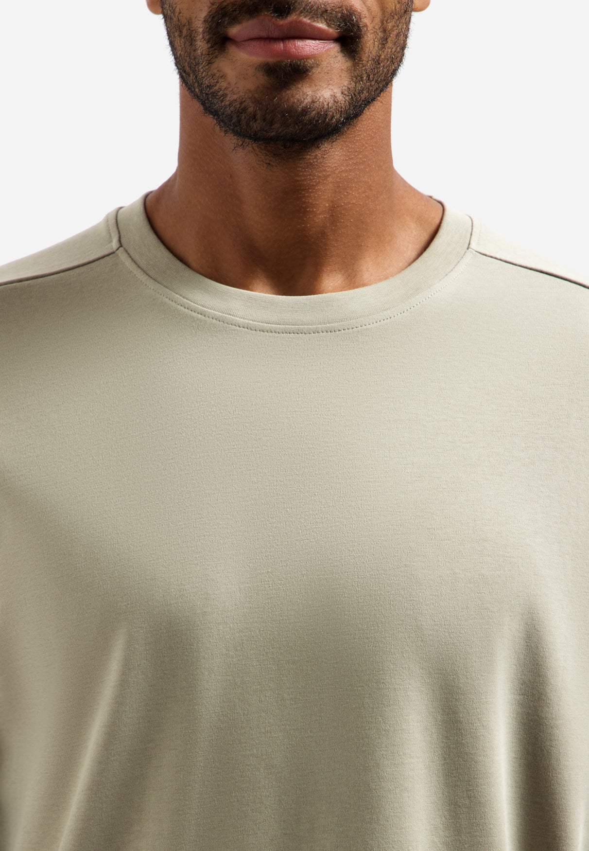 Interlock-T-Shirt mit Rundhalsausschnitt | Taupe