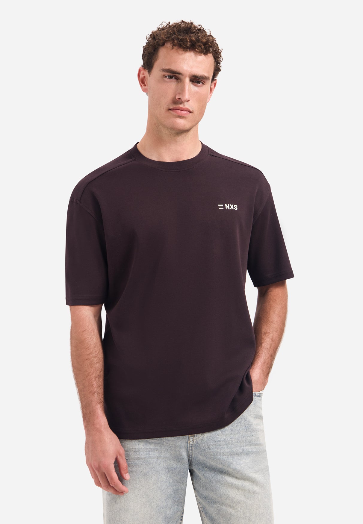 Kurzärmeliges T-Shirt mit Rundhalsausschnitt und Rückenprint | Dunkelbraun