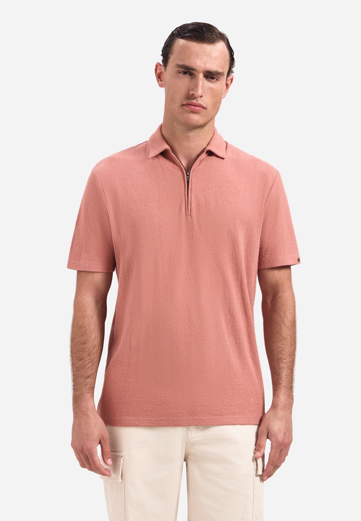 Short-sleeve V-neck polo with a zip-front | Coral