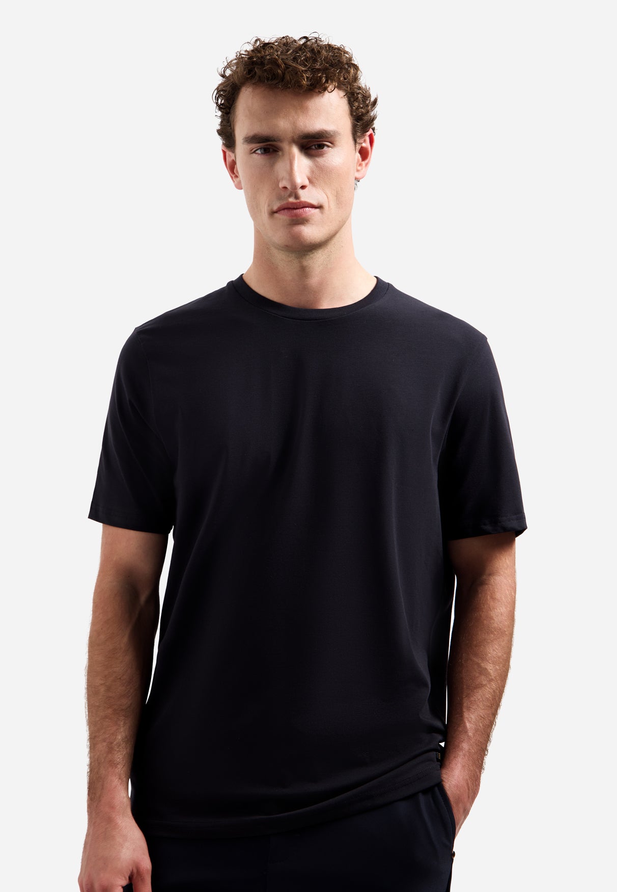 Timeless Basics Basic T-shirt | Black