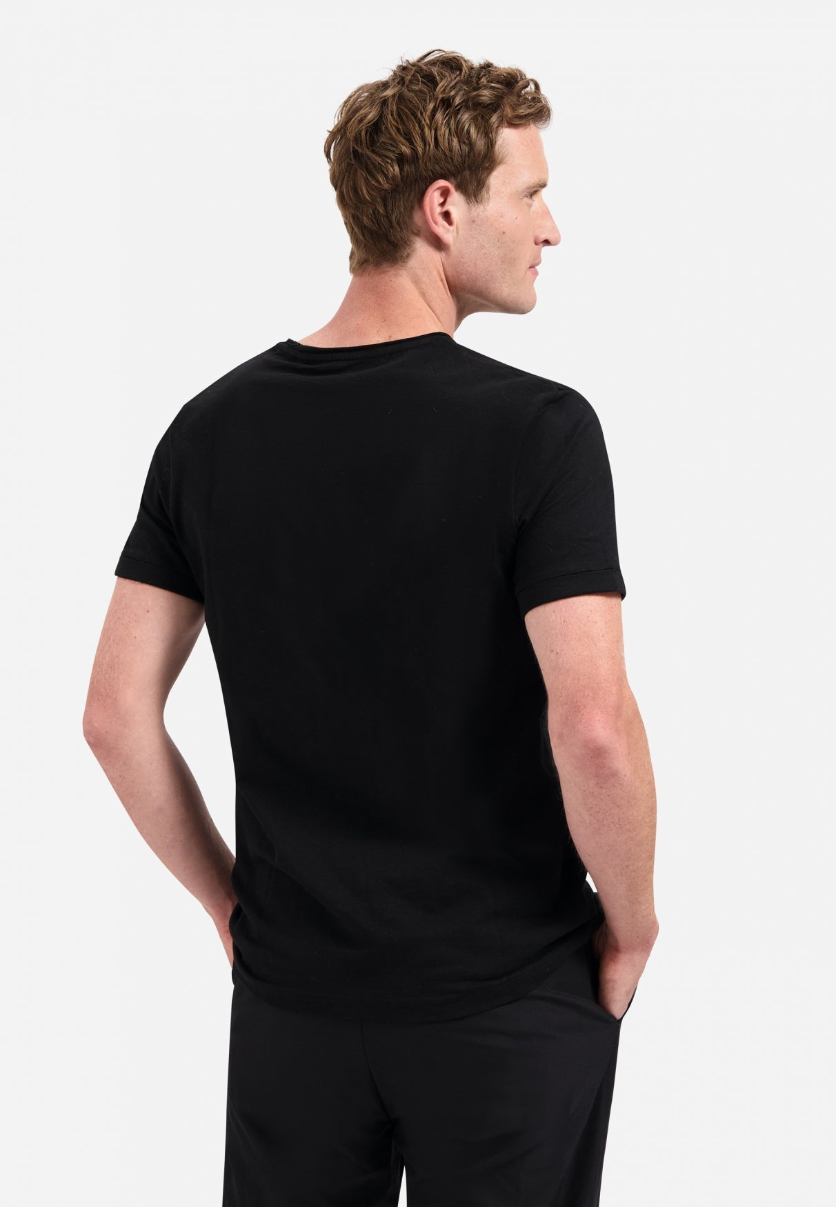 Zeitlose Basics T-Shirt mit Rundhalsausschnitt | Black