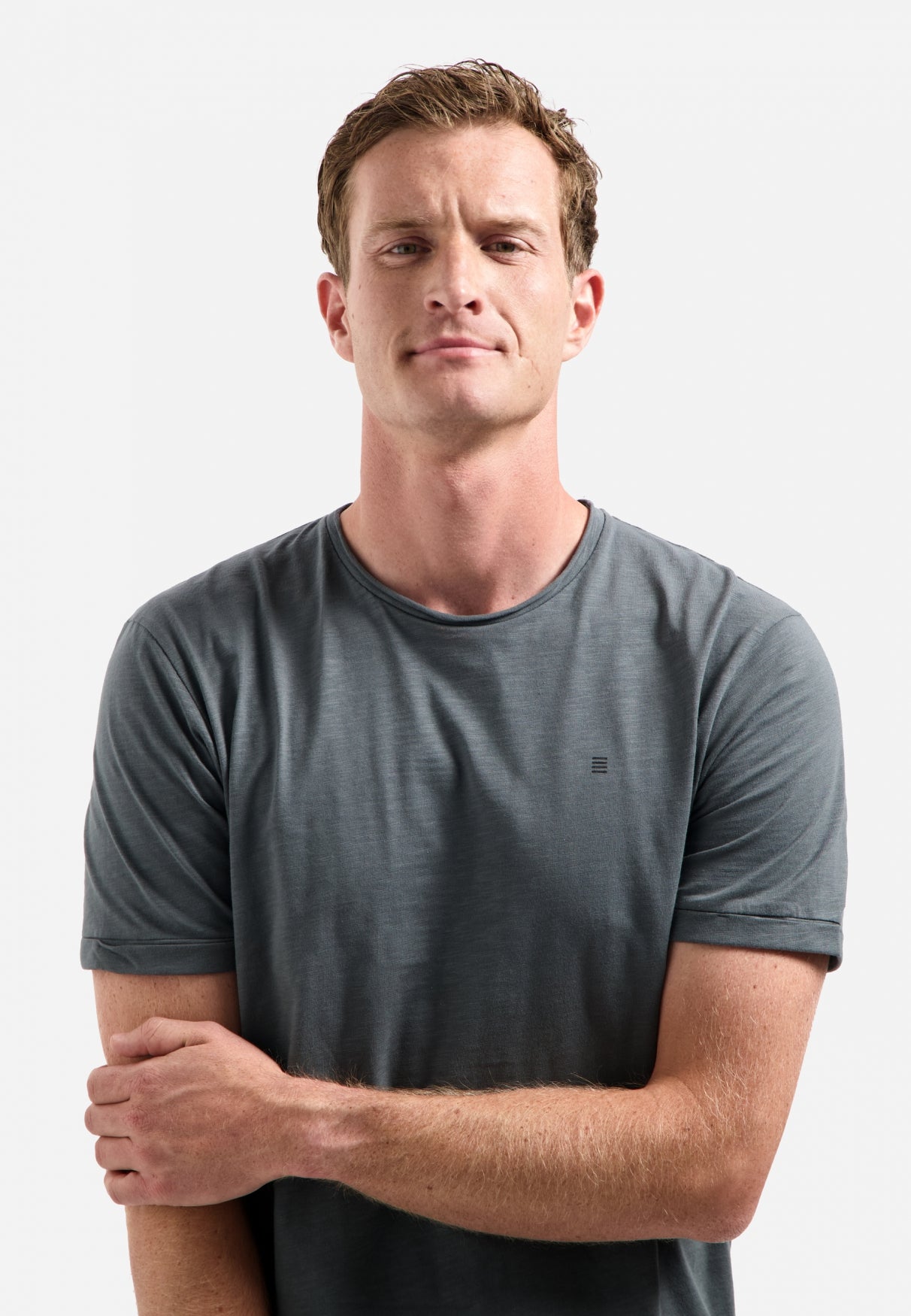 Zeitlose Basics T-Shirt mit Rundhalsausschnitt | Dark Steel