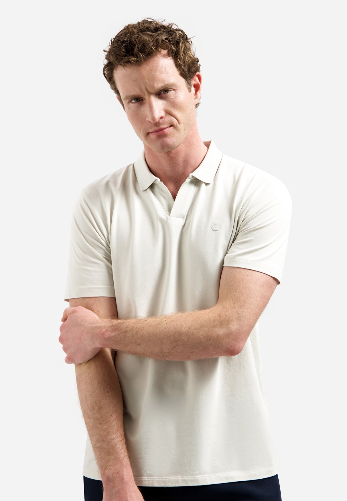 Polo shirt with V-neck | Kit