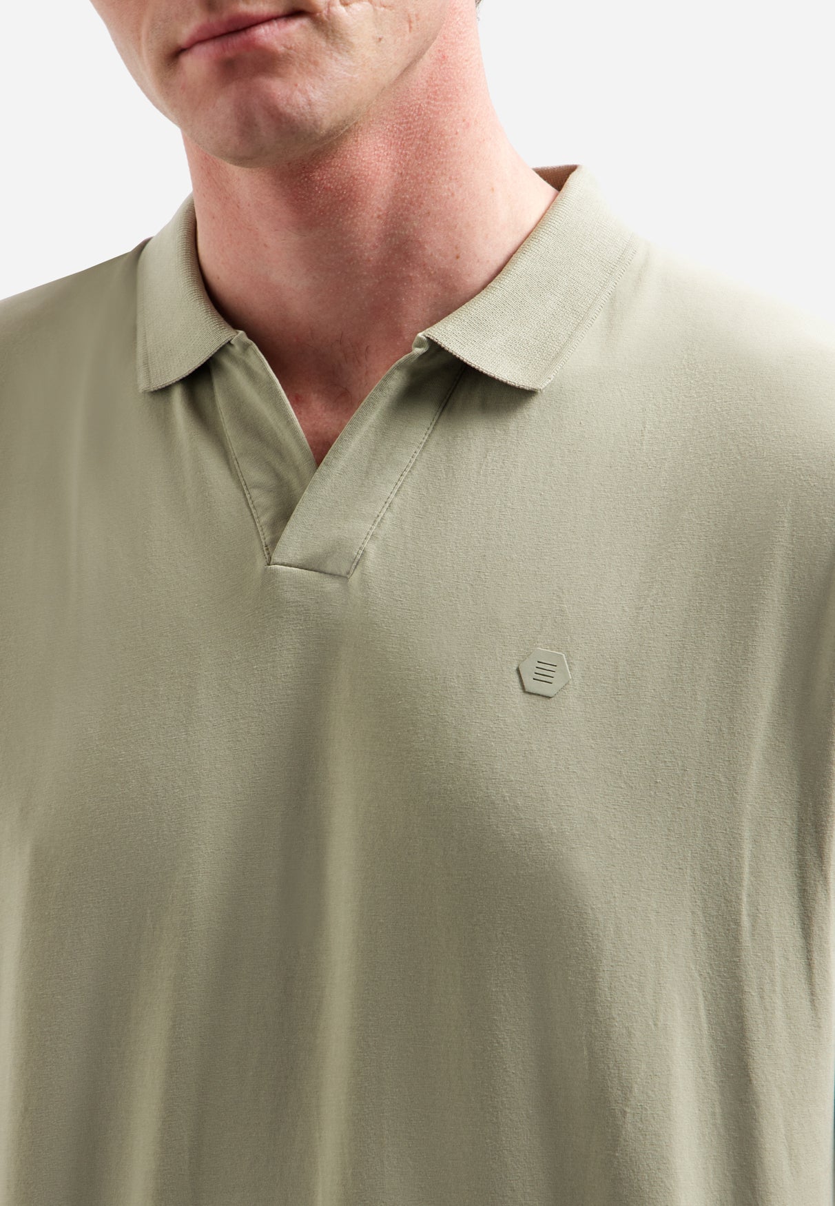 Polo shirt with V-neck | Taupe