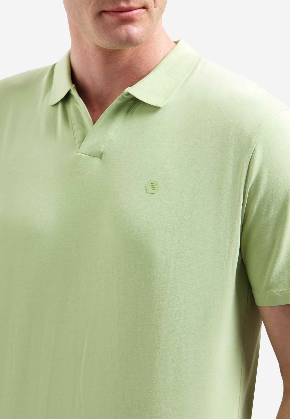 Polo shirt with V-neck | Green