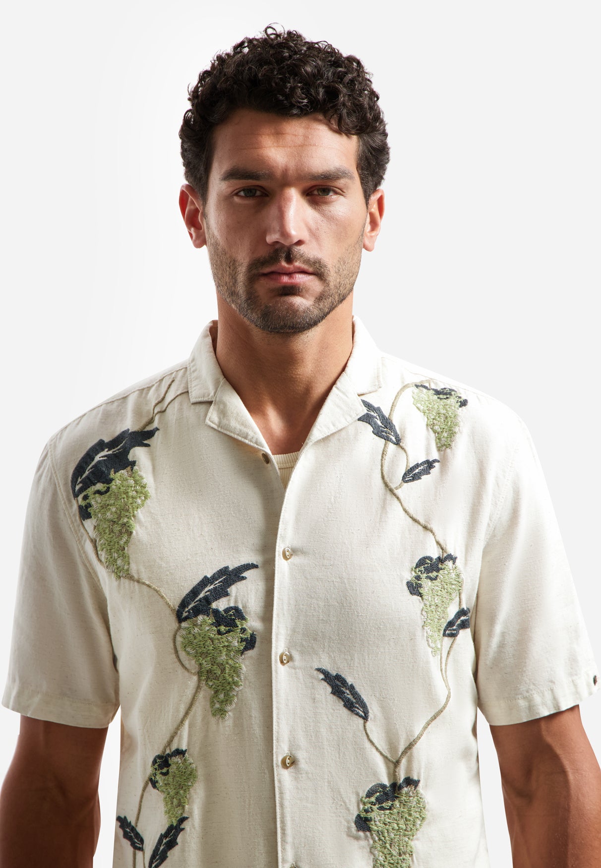 Embroidered short-sleeved shirt | Green