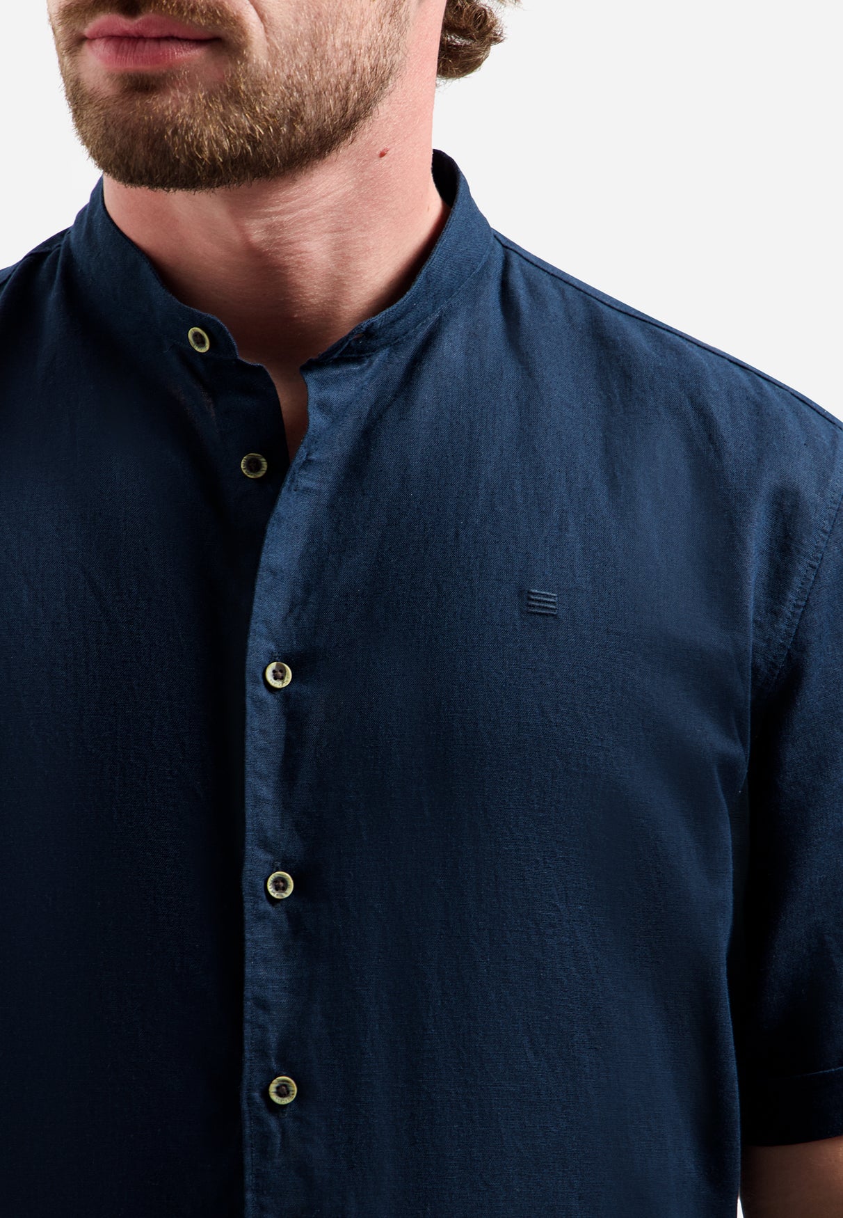 Linen blend shirt with short sleeves and a stand-up collar | Night