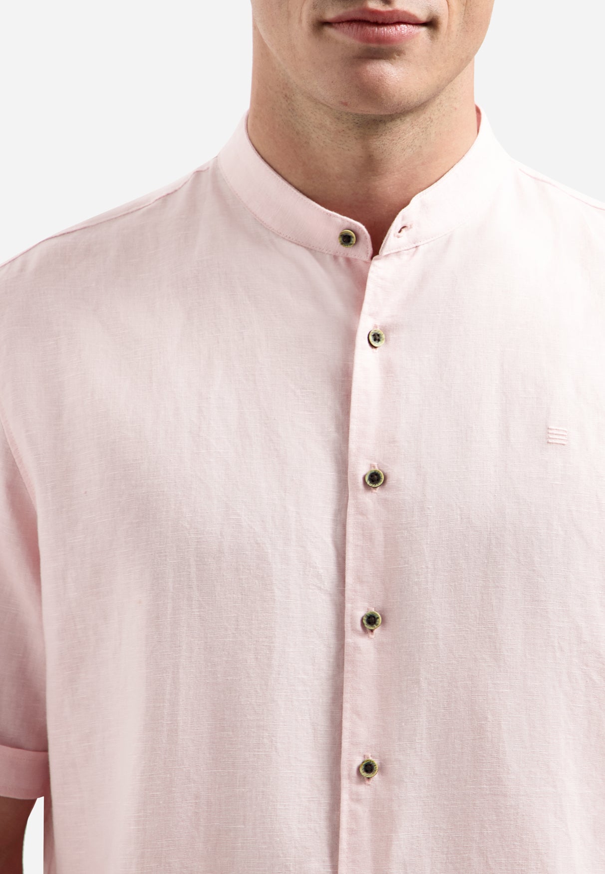 Linen blend shirt with short sleeves and a stand-up collar | Soft Pink