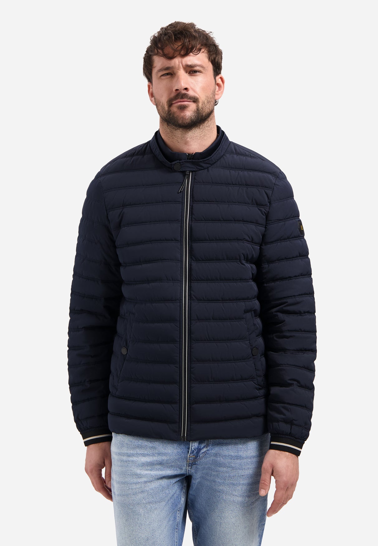 Kurze Steppjacke. | Night