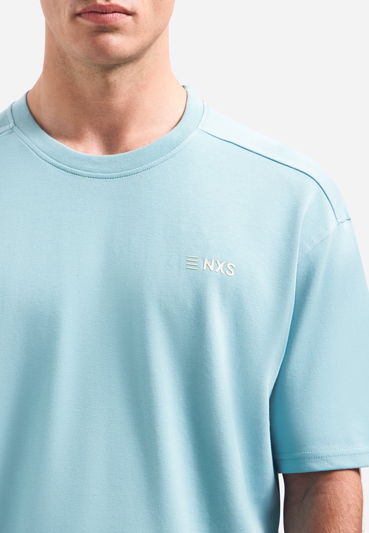 Kurzärmeliges T-Shirt mit Rundhalsausschnitt und Rückenprint | Seablue