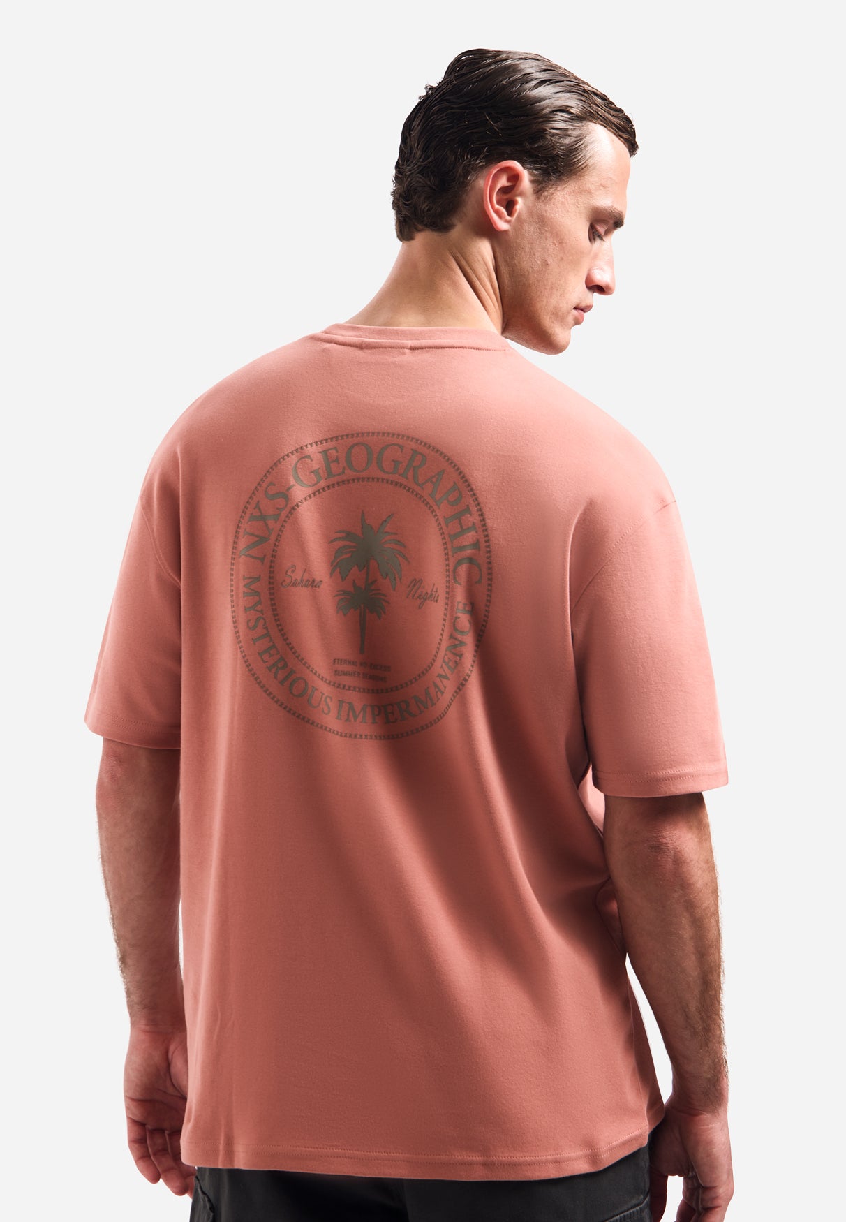 Kurzärmeliges T-Shirt mit Rundhalsausschnitt und Rückenprint | Coral