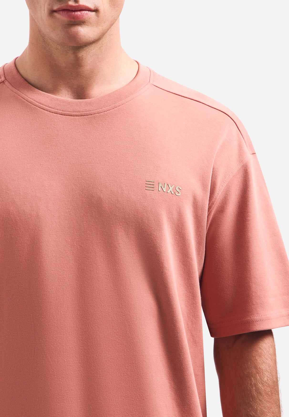 Kurzärmeliges T-Shirt mit Rundhalsausschnitt und Rückenprint | Coral