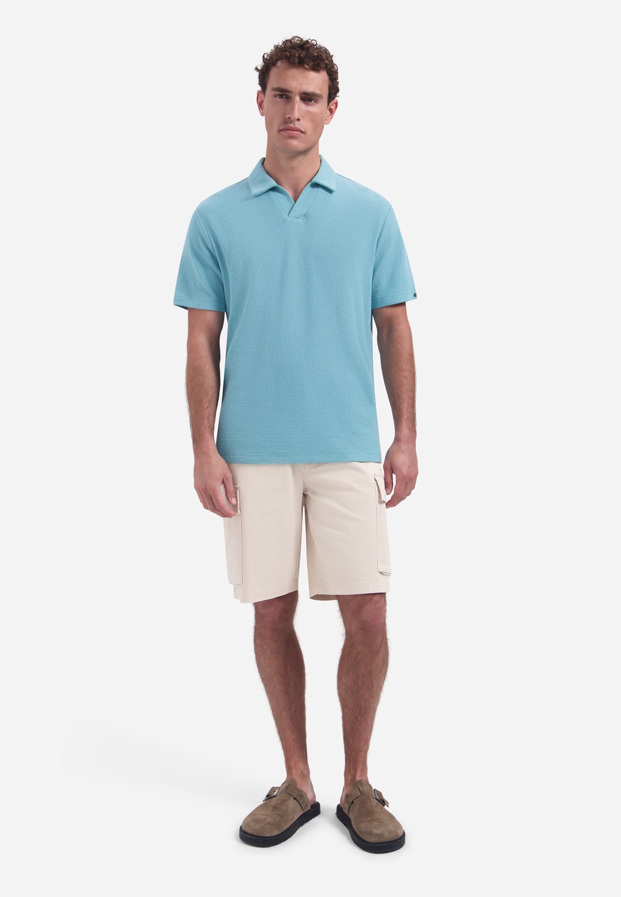 Short-sleeve textured V-neck polo | Seablue