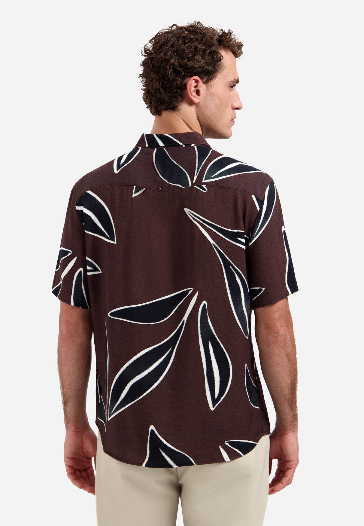 Hemd mit kurzen Ärmeln und auffälligem Muster | Dark Brown