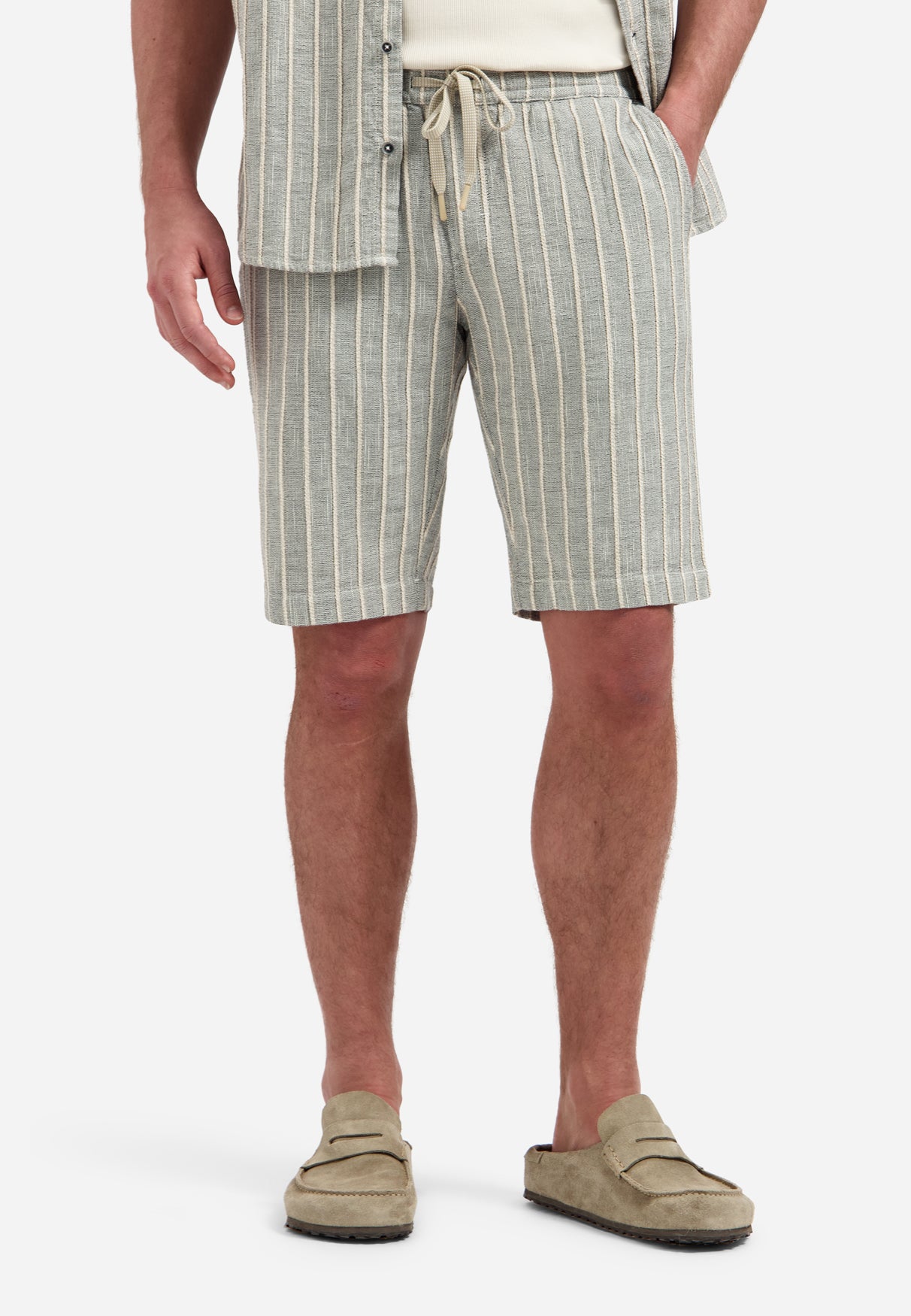 Striped cargo shorts with drawstring | Sand