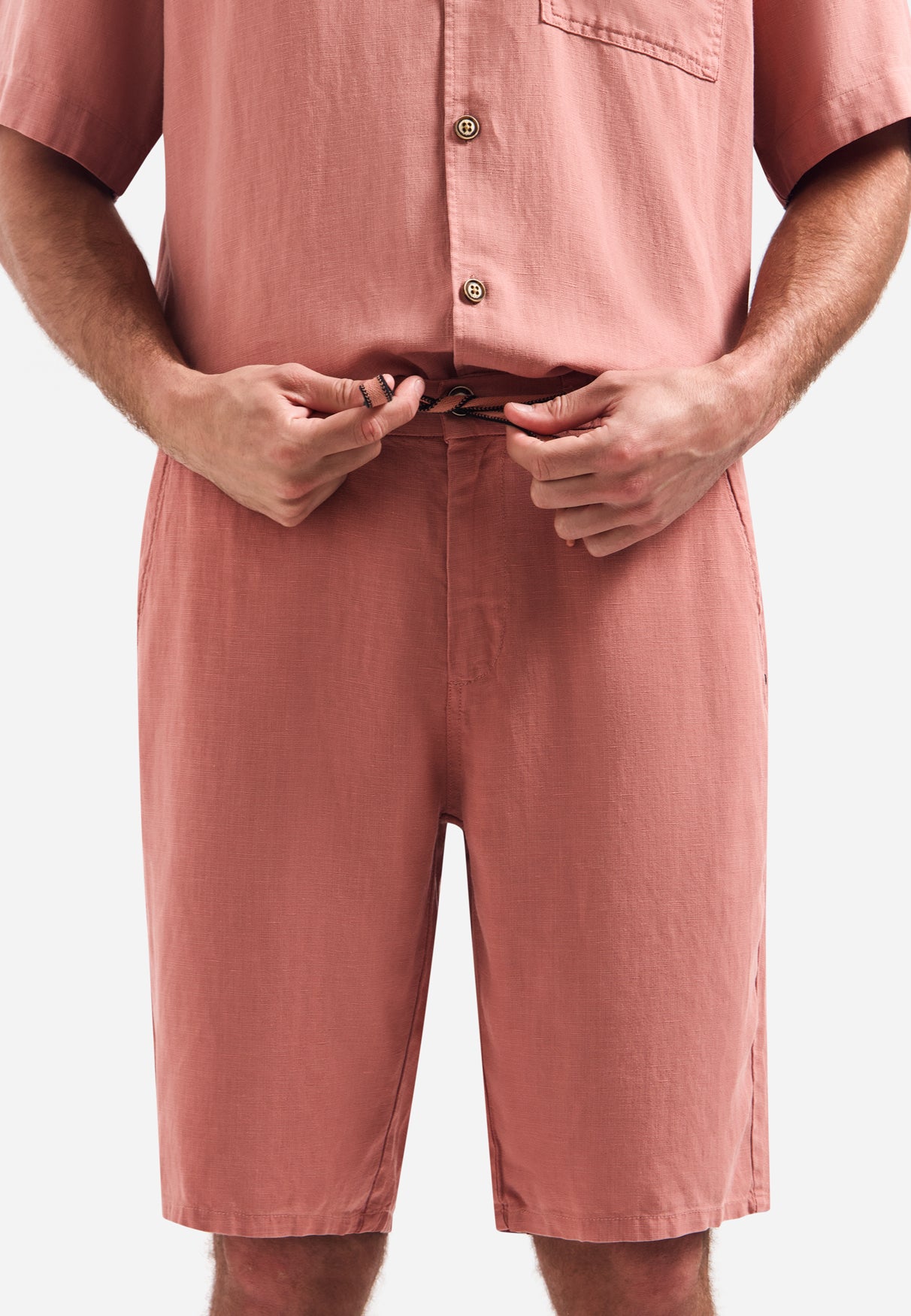 Chino shorts with drawstring | Coral