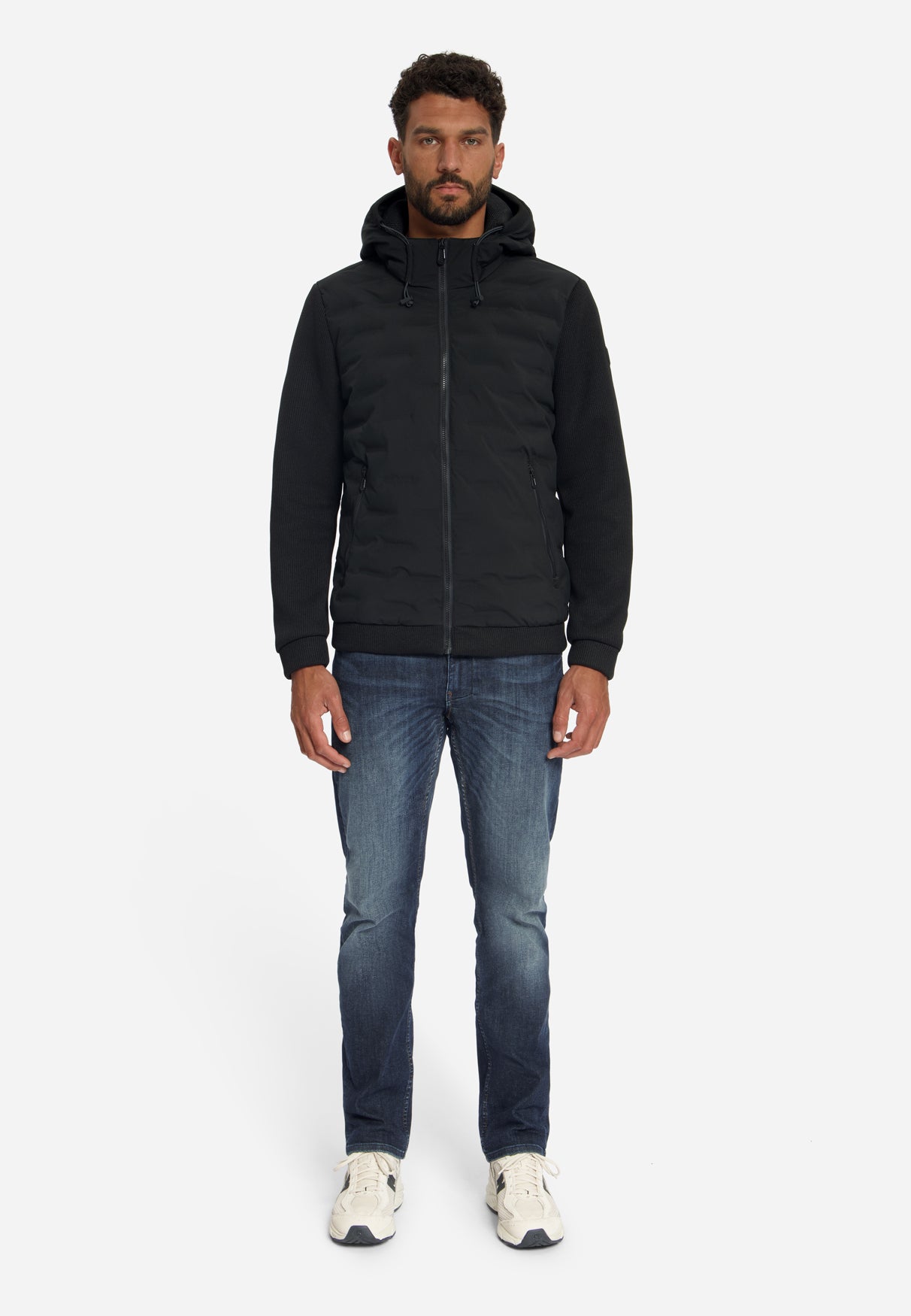 Strickjacke mit leichter Wattierung und Kapuze | Black