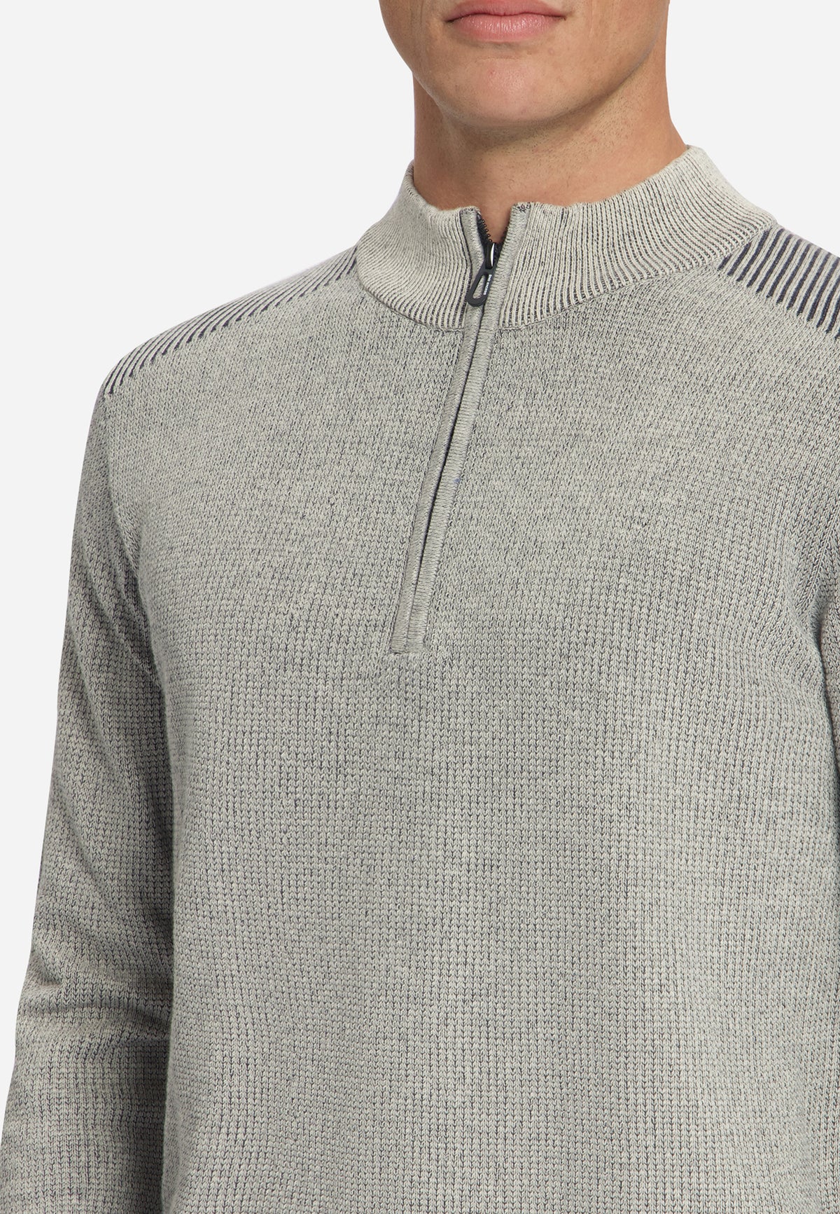 Pullover mit Halbreißverschluss und Metallverzierung | stone