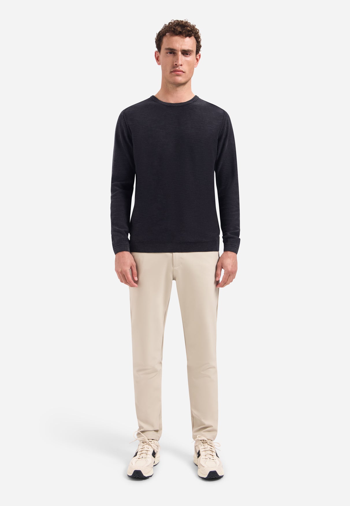 Zeitlose Basics Stonewashed Pullover | Black