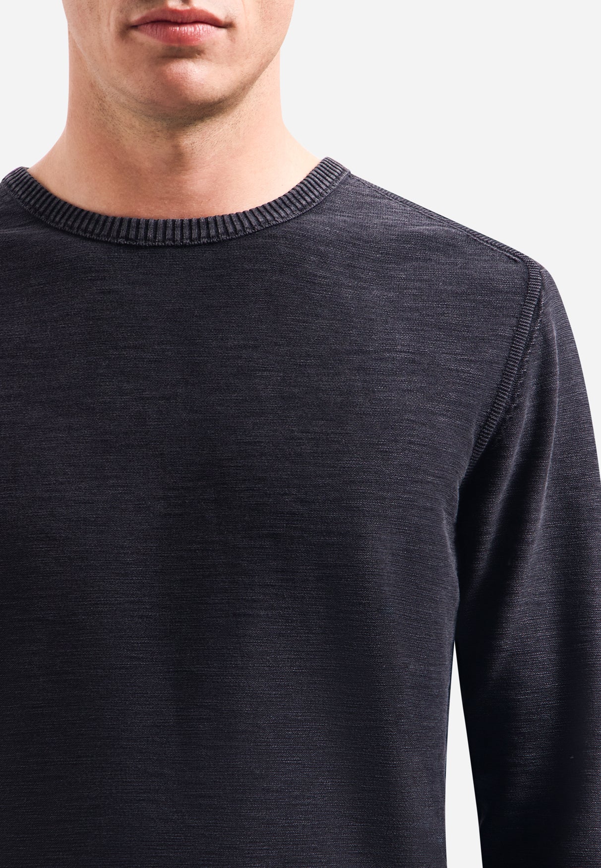 Zeitlose Basics Stonewashed Pullover | Black